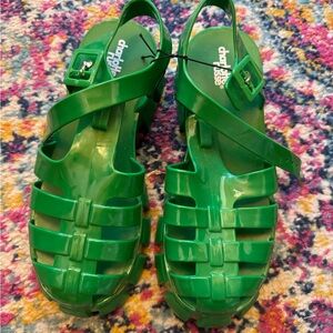 woman’s platform sandals